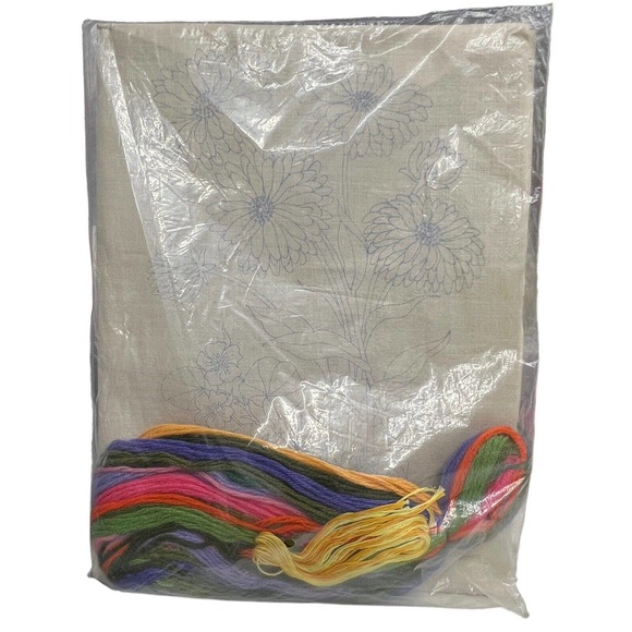 Vtg Paragon Crewel Embroidery Kit Josephine Alessi Floral Flowers‎ Wall Hanging - Picture 2 of 4
